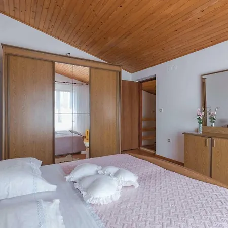 Διαμέρισμα Two-bedroom In